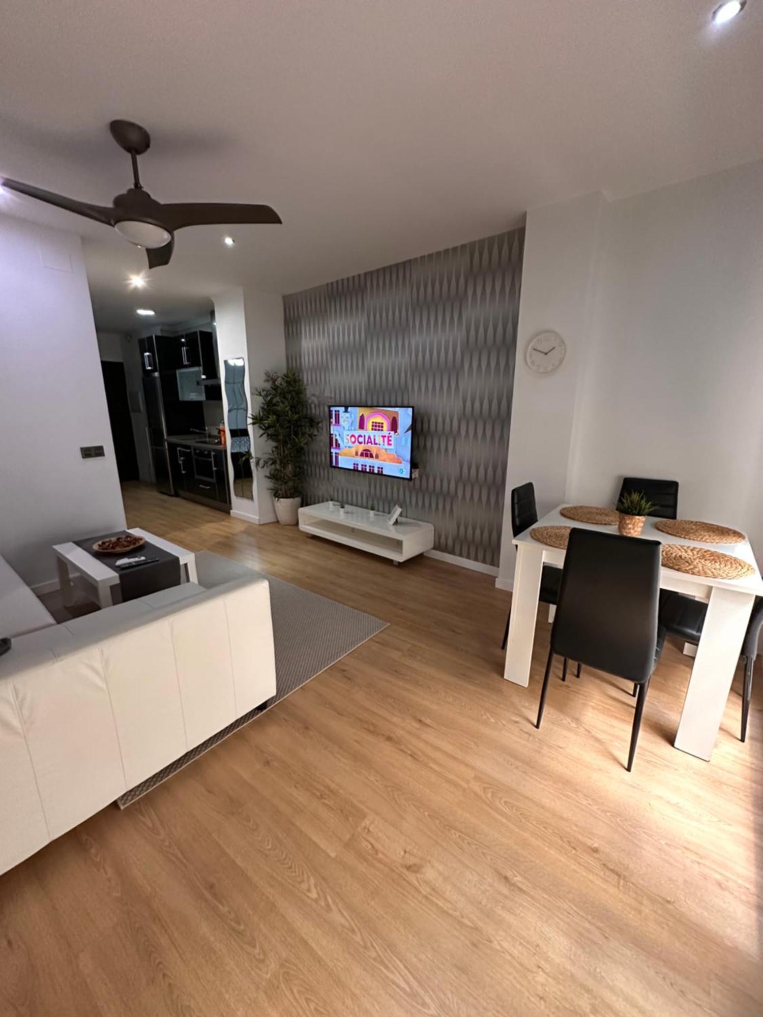 Carreteria Deluxe Apartment Malaga Exterior photo