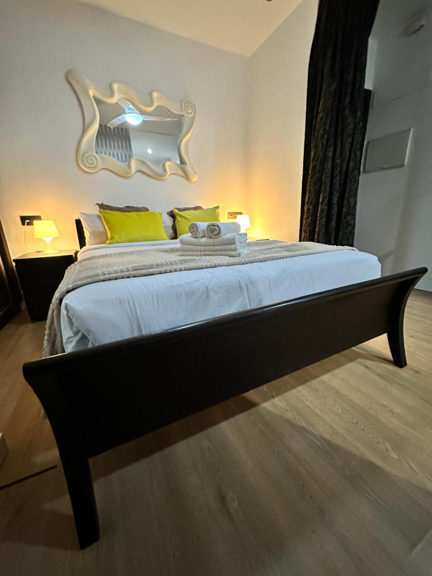 Carreteria Deluxe Apartment Malaga Exterior photo